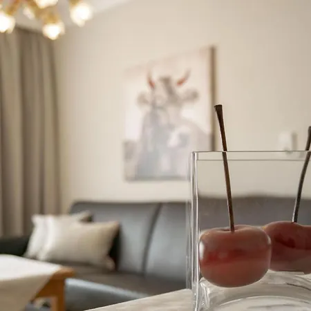 Erwin & Eleonore Huettl - 1 Διαμέρισμα *